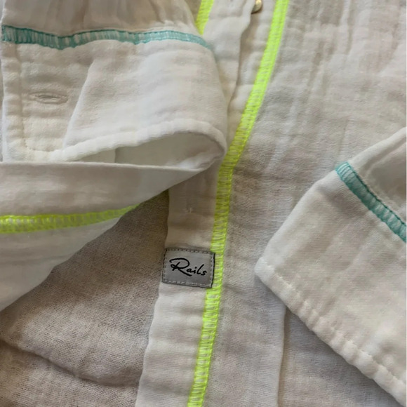 Rails 100% Cotton White Button Down with Neon Detail Size XS - Picture 3 of 9